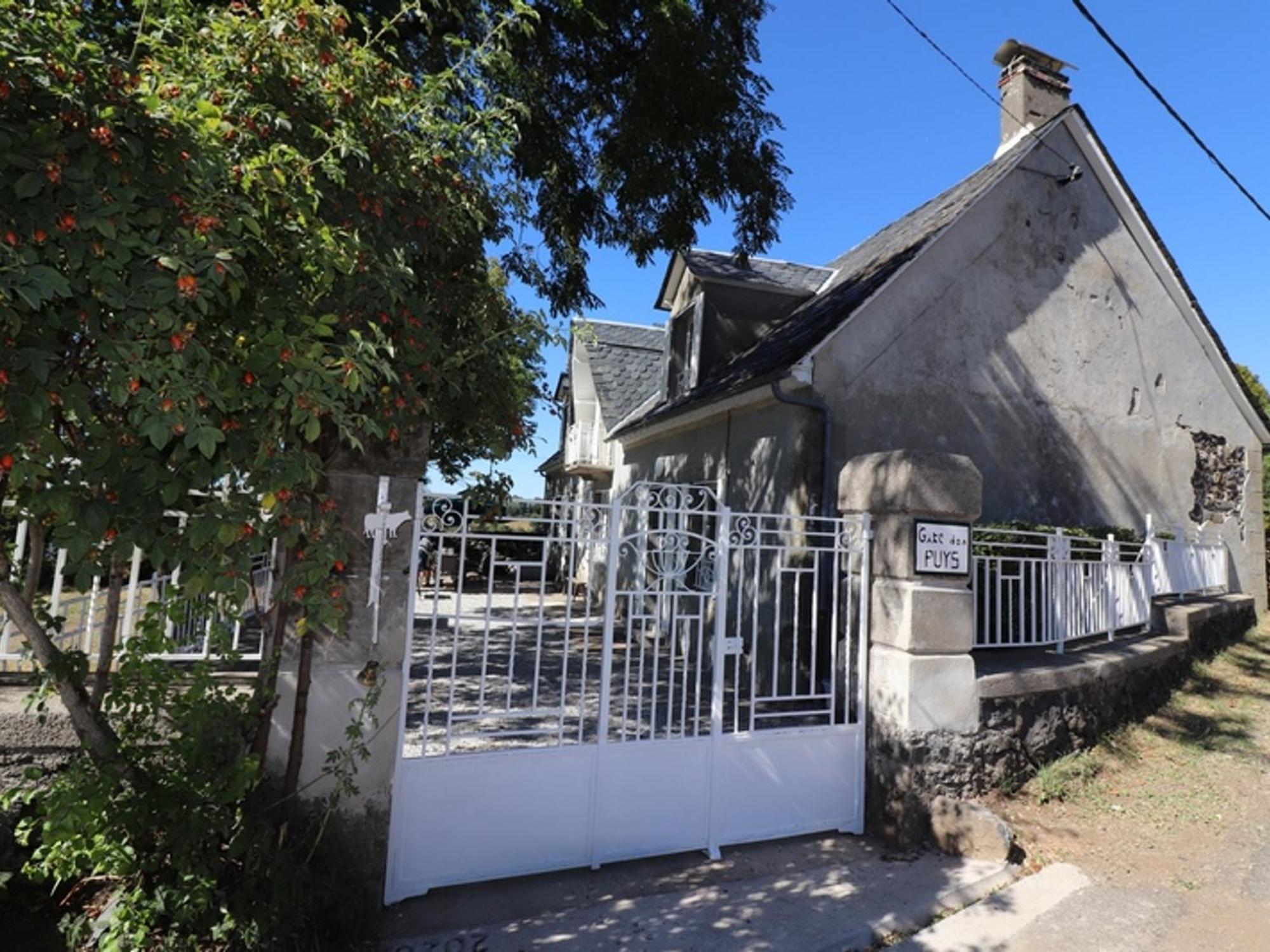 Maison De Charme Renovee, Au Coeur Du Parc Des Volcans D'auvergne, Proche De Salers Et Activites Nature - Fr-1-742-499 *